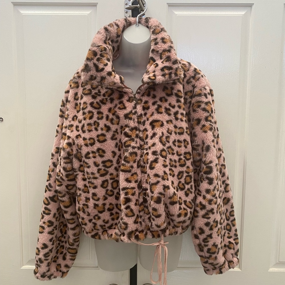 🔵Know One Cares Animal Print Pink Sherpa Zip Jacket L